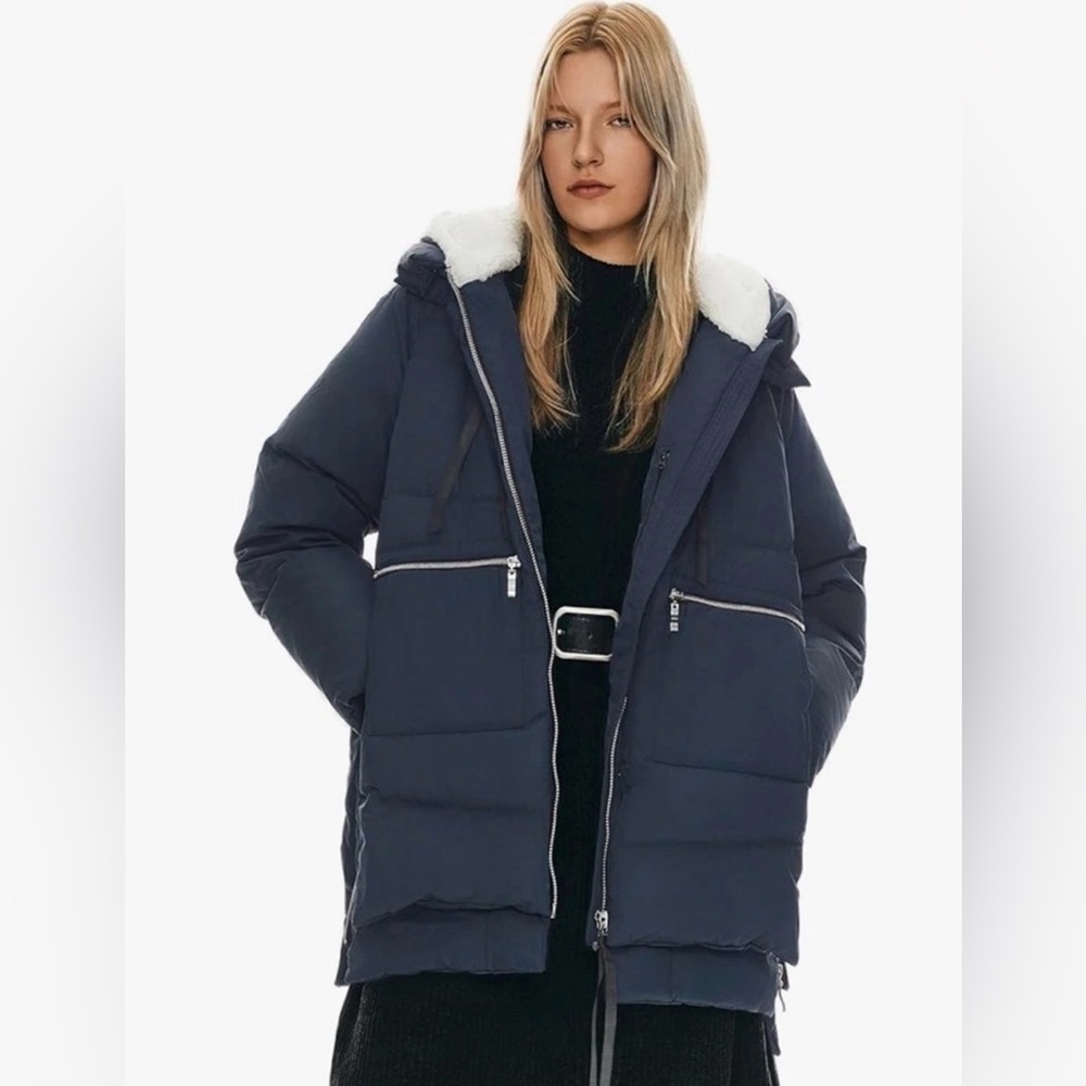 Orolay Women's Thickened Down Jacket Size Small Navy Blue